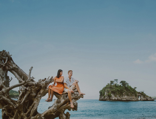 Engagement Photo at Nusa Peida - Apel Photography
