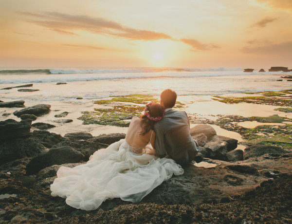 Bali Pre Wedding Tanah Lot Hery Portrait