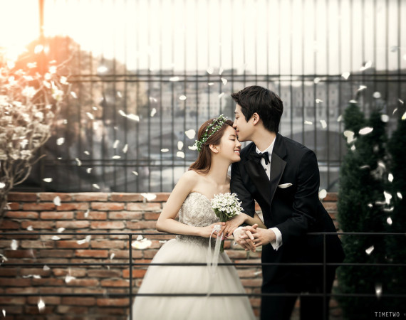 Korean wedding photography studio photos by Timetwo Studios