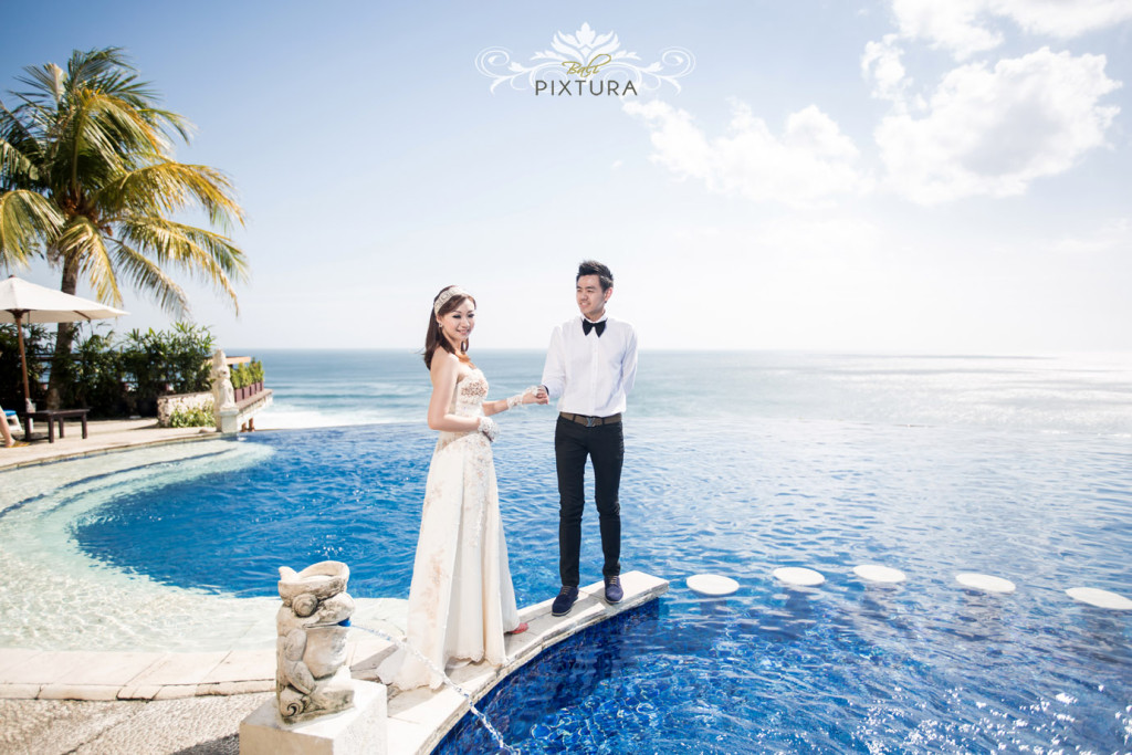 wedding venue in Bali - blue point bay villas by Bali Pixtura via OneThreeOneFour.com