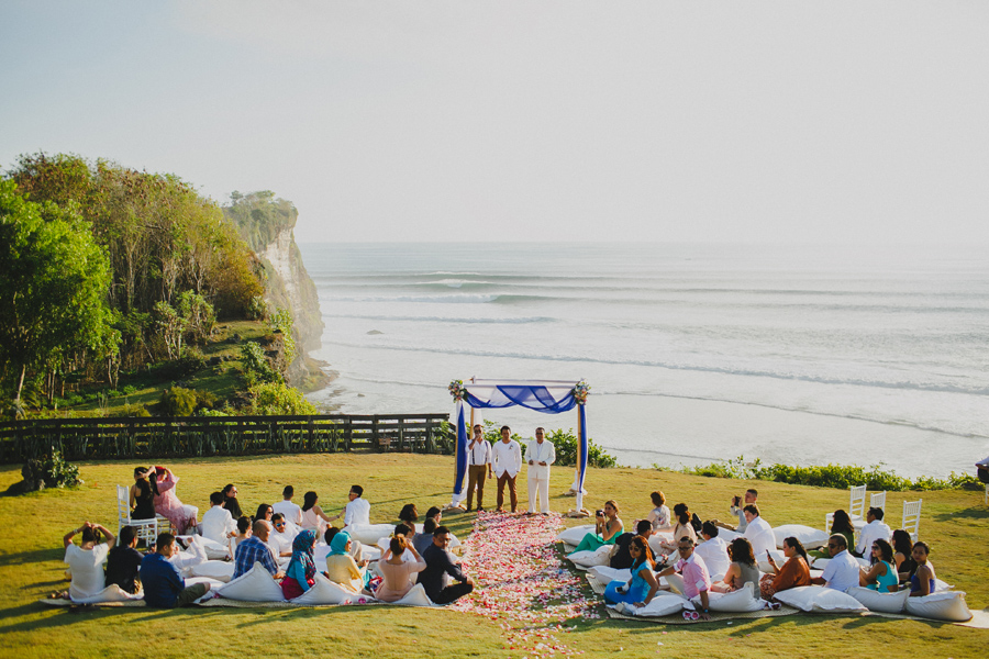 Lush Cliffside Bali Wedding at Tirtha Uluwatu