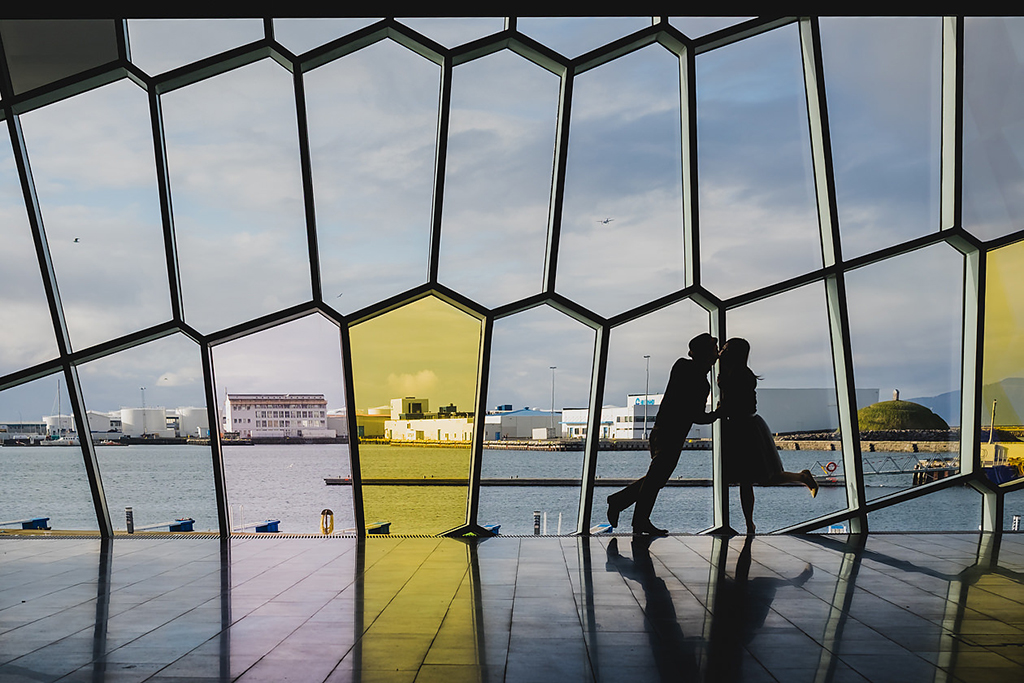 pre wedding photo iceland rowell photography