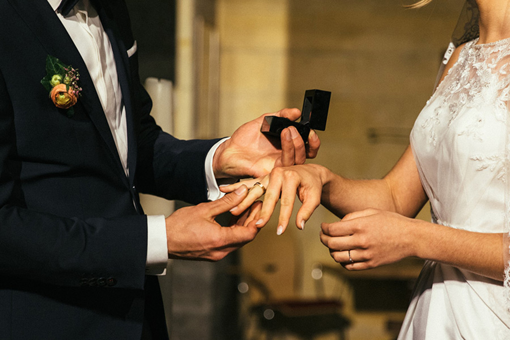 church wedding at Sint Jan Church maastricht netherlands by lieke hurting photography