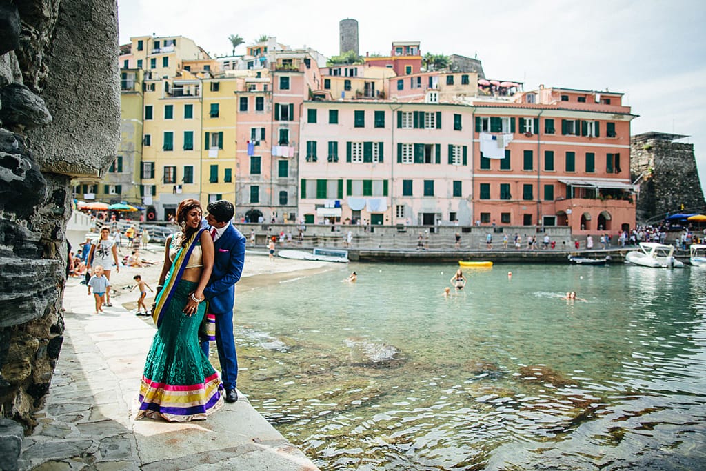 Wotd Vibrant And Colourful Indian Pre Wedding Photo Shoot In Cinque Cinque Terre Engagement Shoot Alessandro Ghedina Photography Onethreeonefour 08