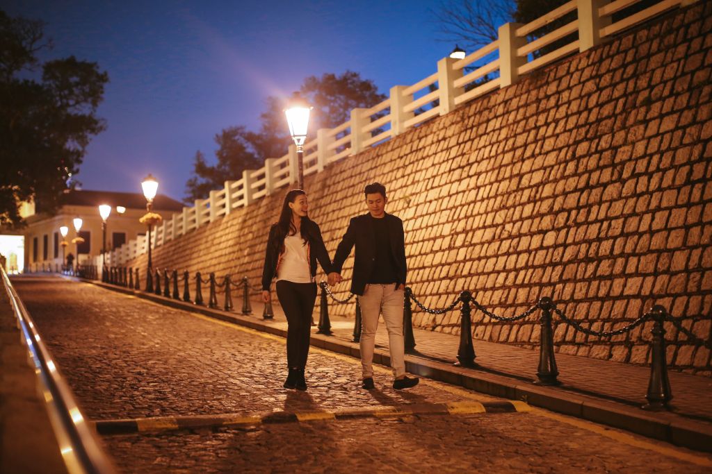 macau engagement photo session by Leighton Andante