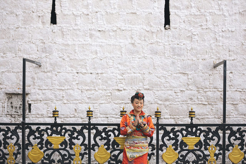 tibet lhasa prewedding photoshoot by knottin visuals