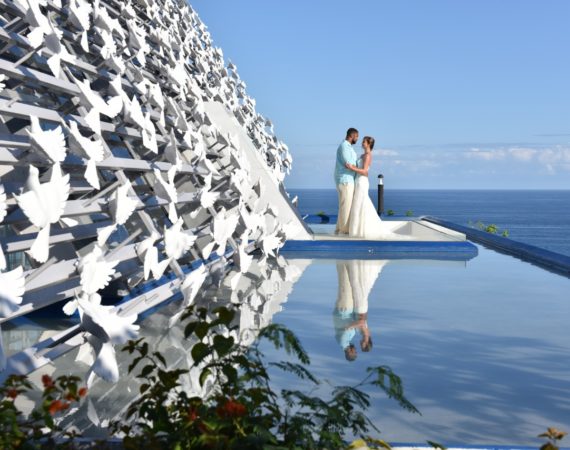 renewal vow genevieve aaron bali banyan tree onethreeonefour