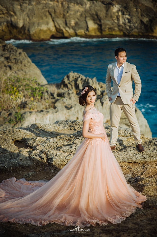 wedding photo at Nusa Penida Pantai Pasih Uug