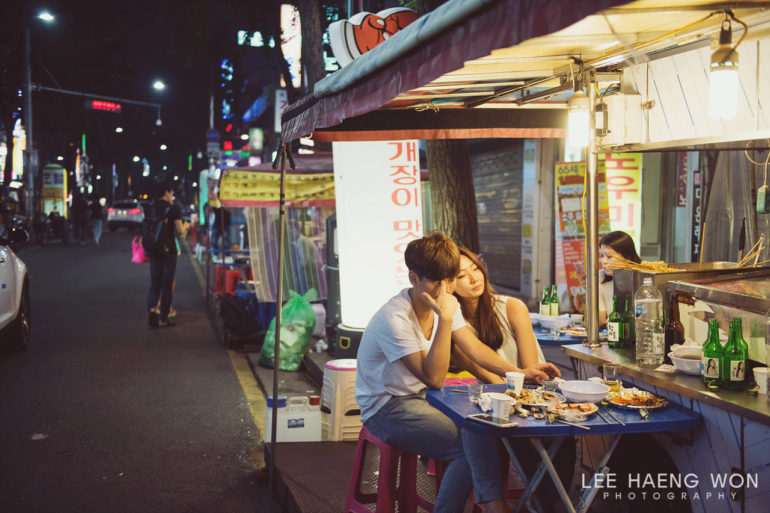 korean couple photoshoot seol street food date
