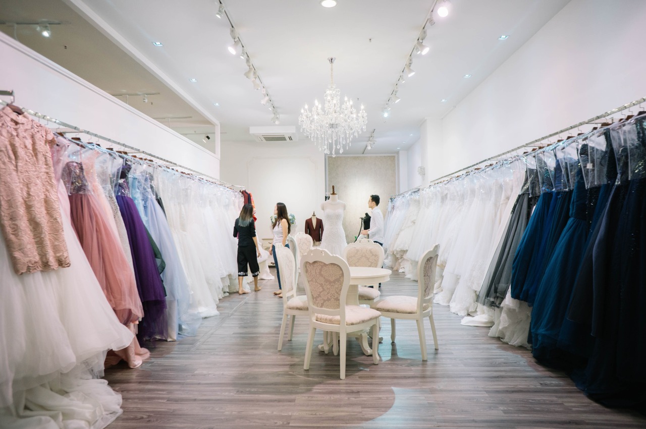Review: The Gown Warehouse - What Goes On Inside A Gown Boutique