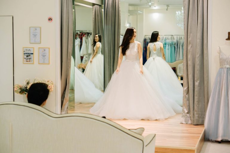 wedding gown warehouse