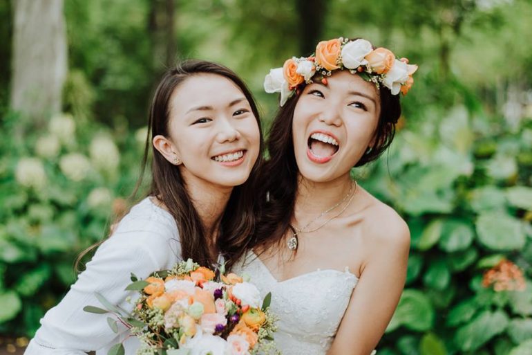 10 Floral Crowns To Brighten Your Look - Andri Tei Photography 1