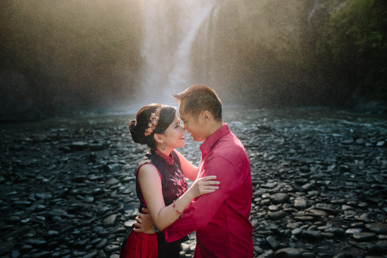 Summer Engagement Photoshoot ideas - Ferry Tjoe Photography