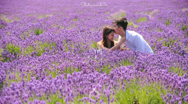Summer engagement photo ideas - Studio numb9r