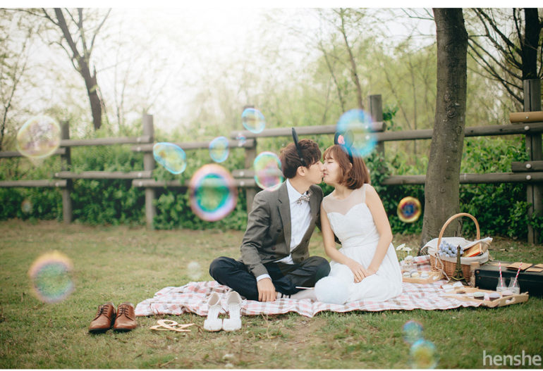 wedding photoshoot props