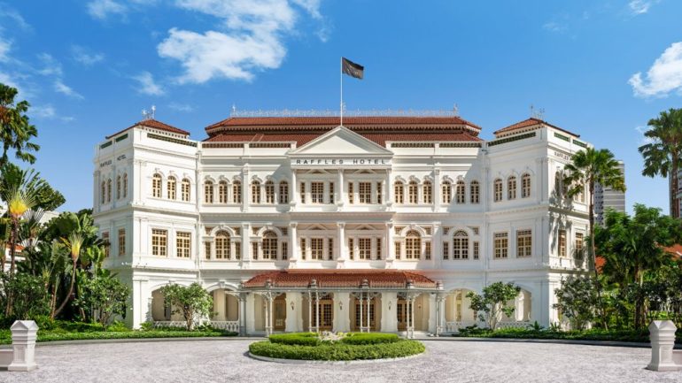 singapore wedding photoshoot raffles hotel