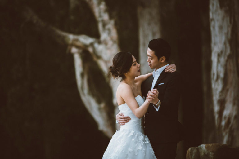 Pre-wedding Photoshoot Poses Ideas - AndroidsinBoots