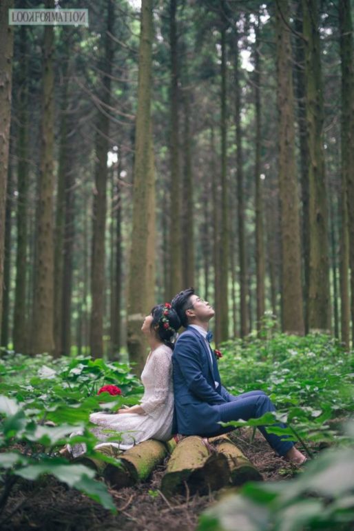 Pre-wedding Photoshoot Poses Ideas - LOOKFORMATION