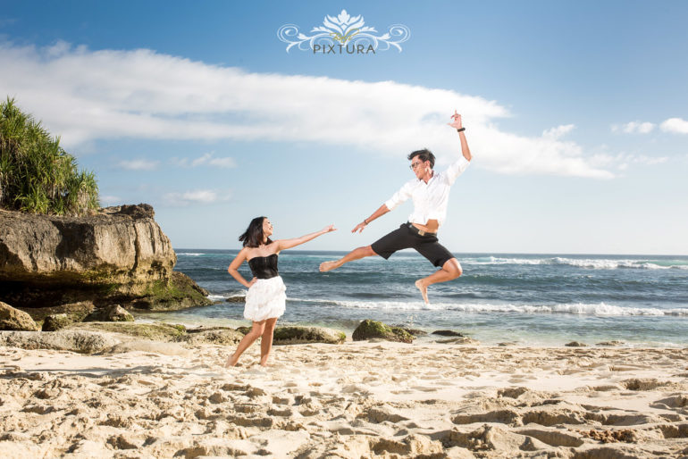 Pre-wedding Photoshoot Poses Ideas - Bali Pixtura