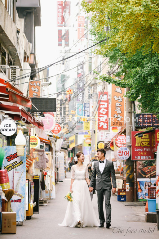 Pre-wedding Photoshoot Poses Ideas - The Face Studio