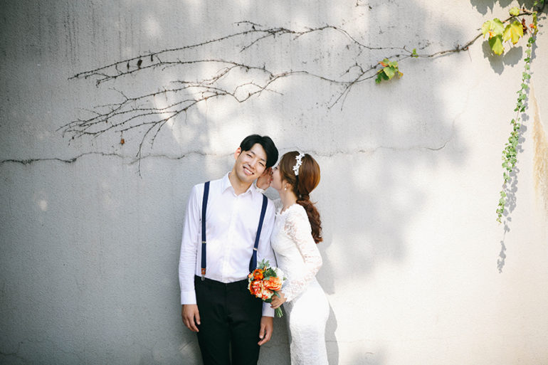 36 Tried-and-True Wedding Photo Poses