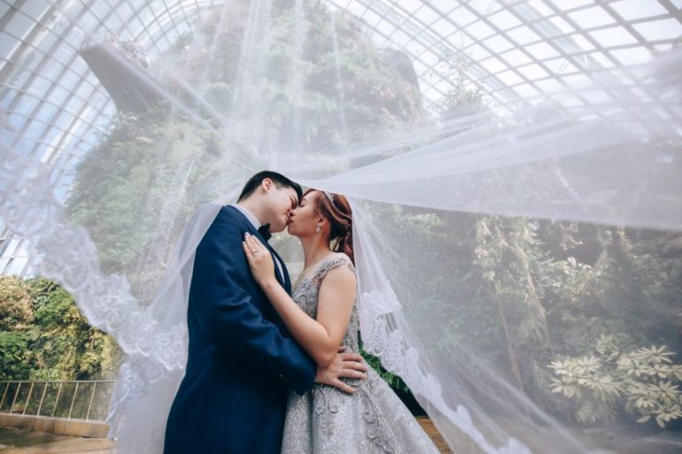 This couple's prewedding shoot with devotional 