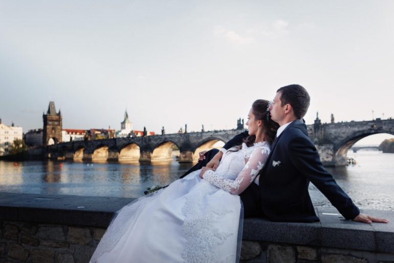 Prague wedding photo shoot at Vltava River