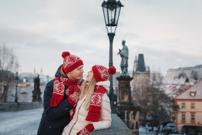Prague winter couple photo shoot