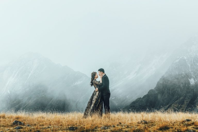 12 Winter Pre-wedding Photos In New Zealand That Are Drop Dead Gorgeous 