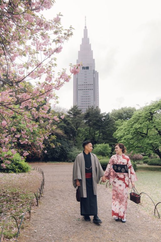 Tokyo wedding photoshoot cherry blossoms