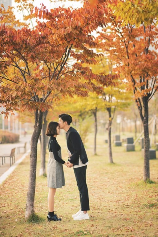 Man Bearded Hipster Hugs Gorgeous Girlfriend. Park Best Place for Romantic  Walk Stock Photo - Image of enjoyment, place: 169171020