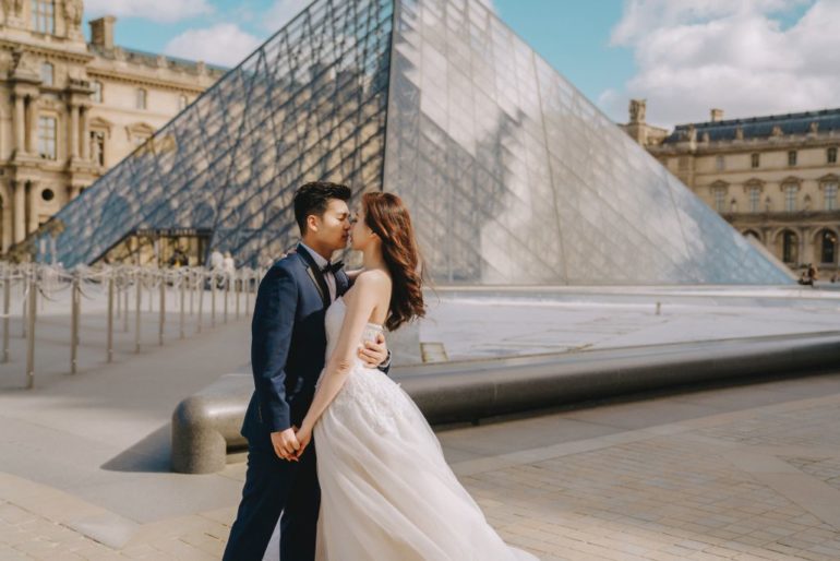 Paris The Louvre wedding photoshoot