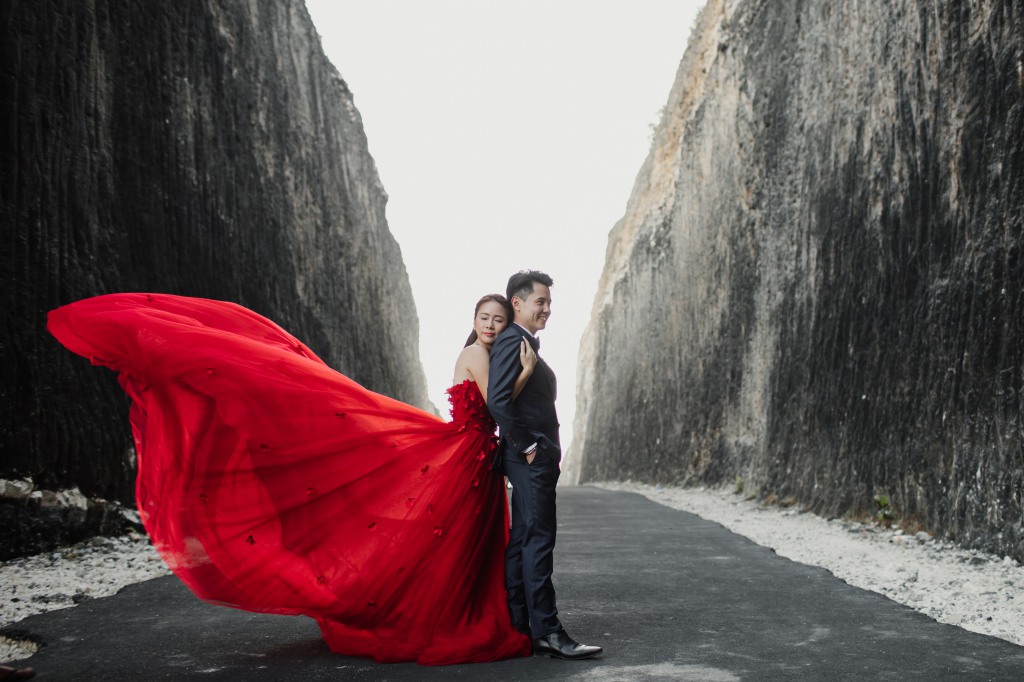 black wedding dress photoshoot