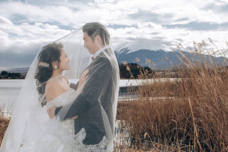 tokyo wedding photoshoot mt fuji