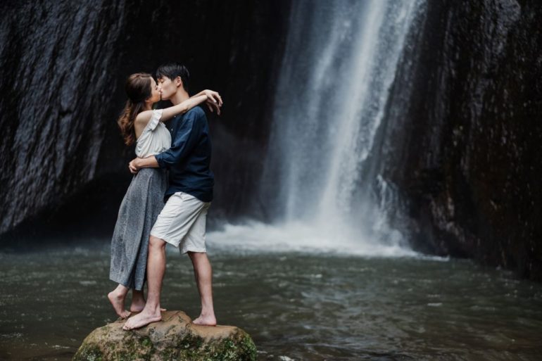 bali wedding photoshoot waterfall