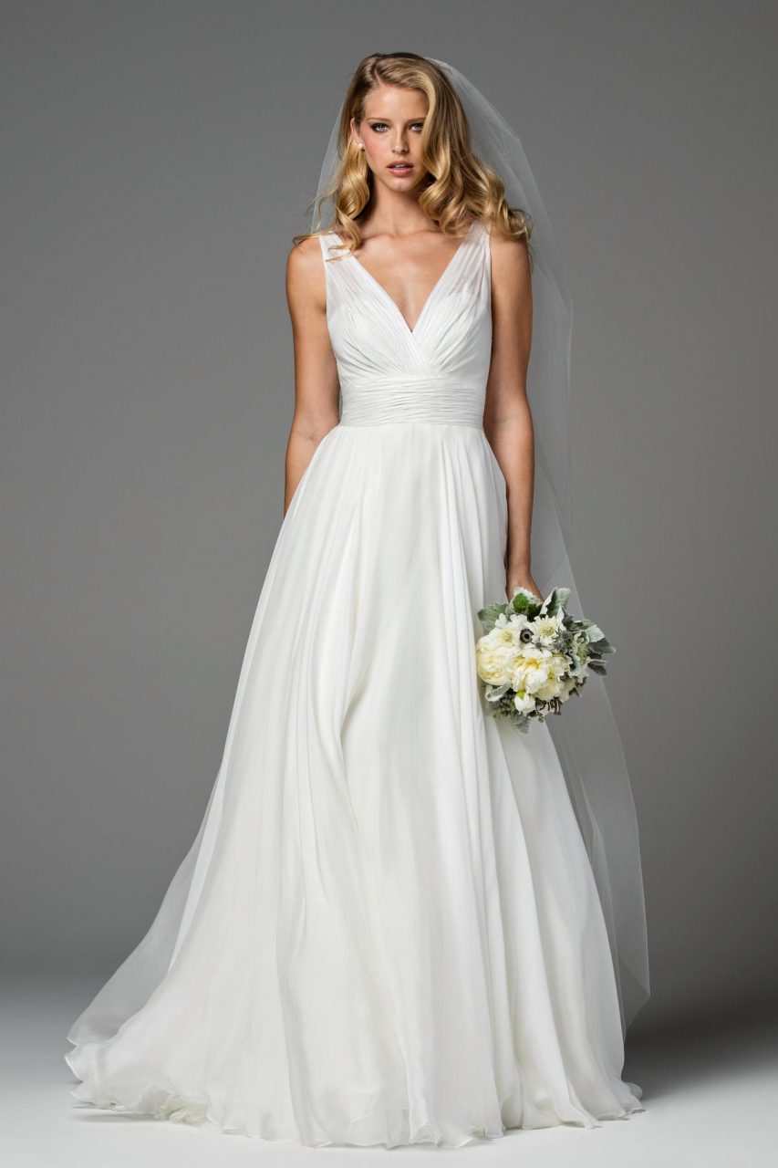 15 Sleek Wedding Gowns for the Minimalist Brides - OneThreeOneFour Blog