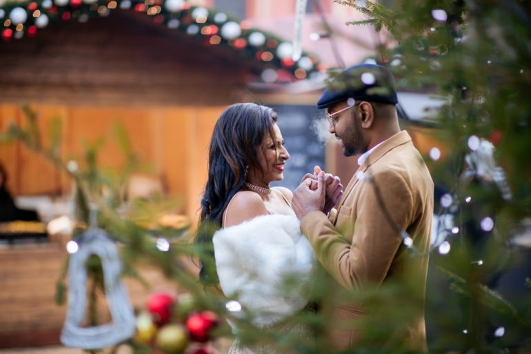 wedding photography prague winter christmas market