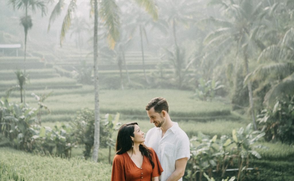 20 Inspiring Outfit Ideas for Your Pre-Wedding Photoshoot