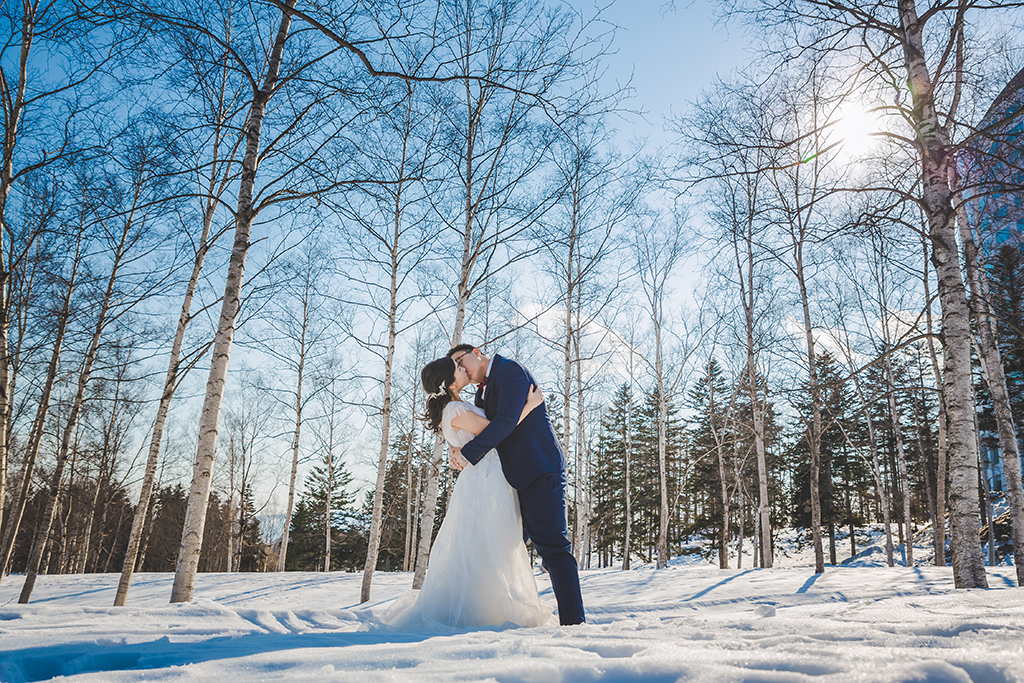 Hokkaido Wedding Photoshoot: 13 Winter Photoshoot Ideas For Dreamy Couple  Shots - OneThreeOneFour Blog