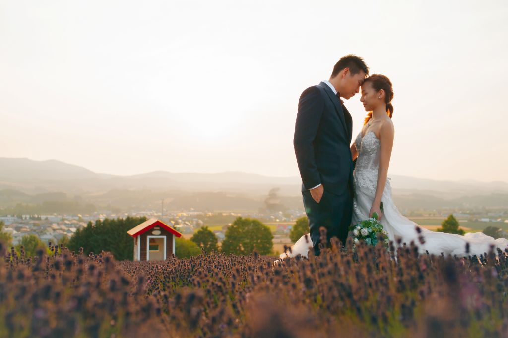 hokkaido wedding photoshoot lavender field