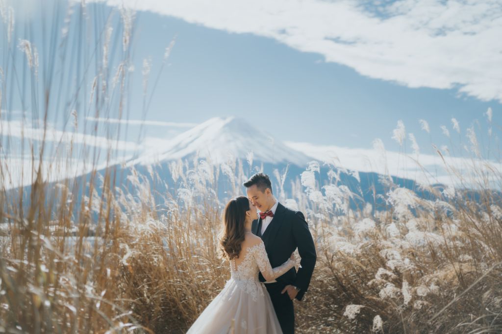 Tokyo wedding photoshoot mt fuji