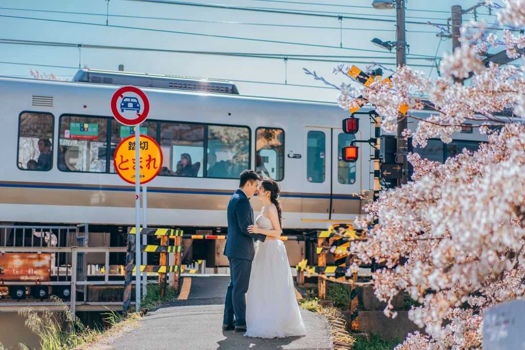 kyoto wedding photoshoot railway station