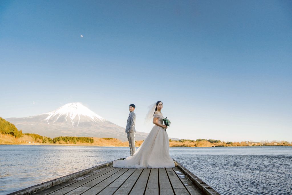 tokyo wedding photoshoot tanuki lake mt fuji