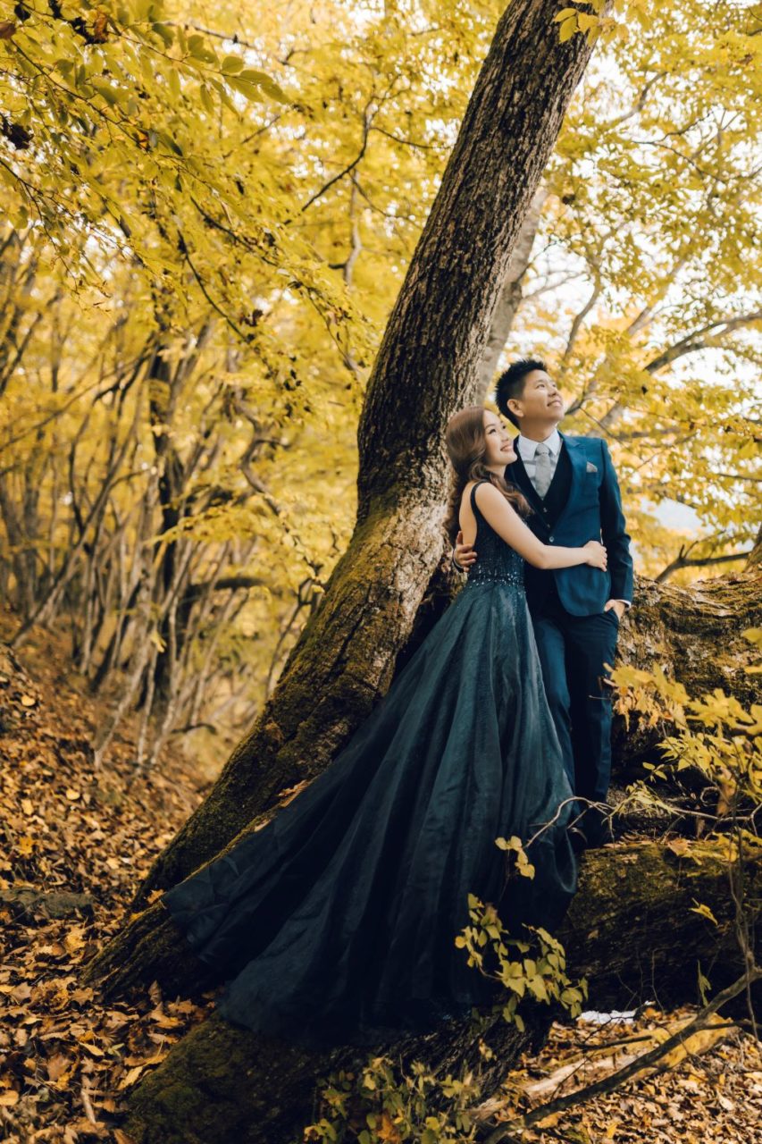 tokyo autumn wedding photoshoot forest