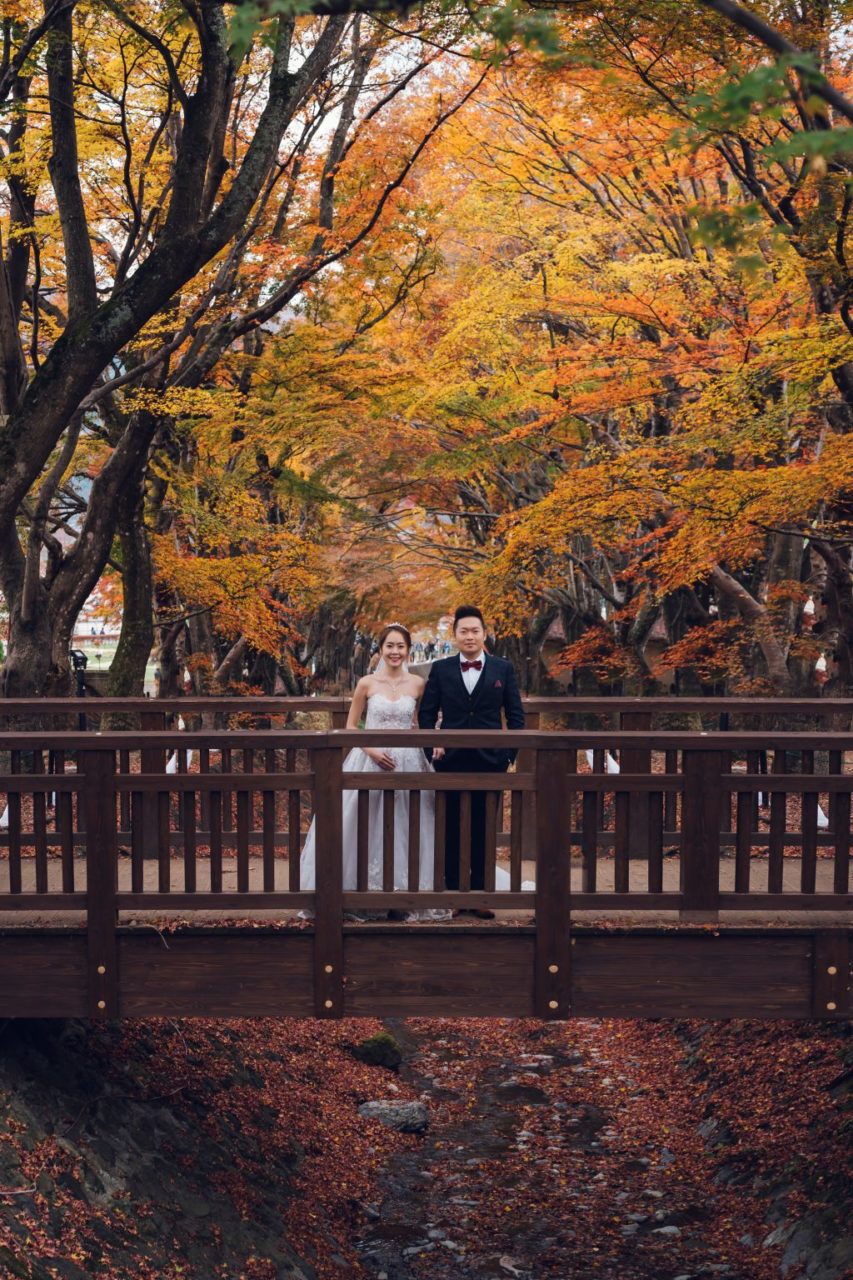 tokyo autumn wedding photoshoot maple corridor