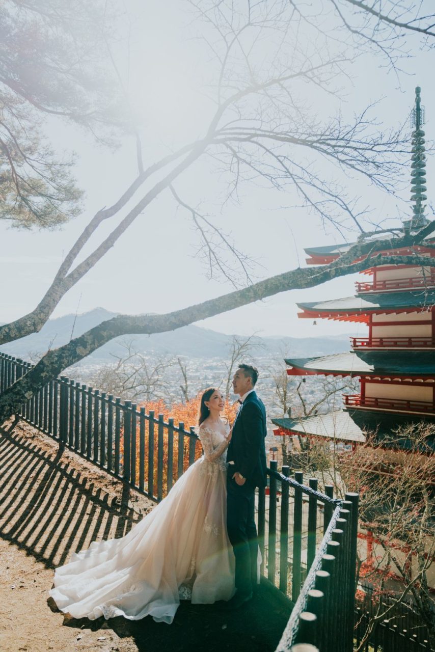 tokyo autumn wedding photoshoot chureito pagoda tina yong