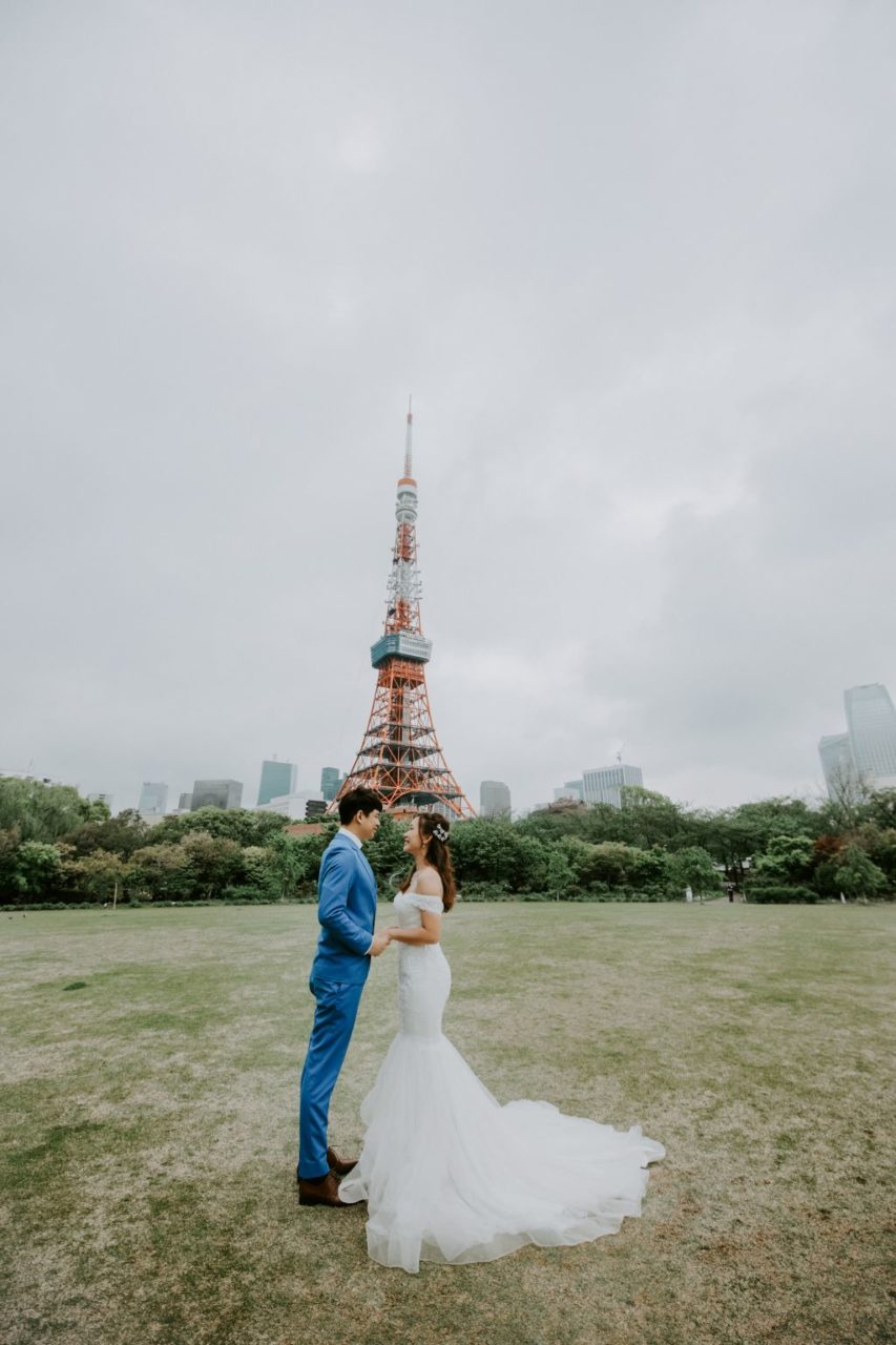 wedding photoshoot shiba park tokyo tower