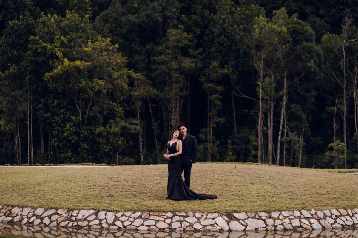 Couple having a pre-wedding photoshoot at the serene Pengujan Island in Bintan