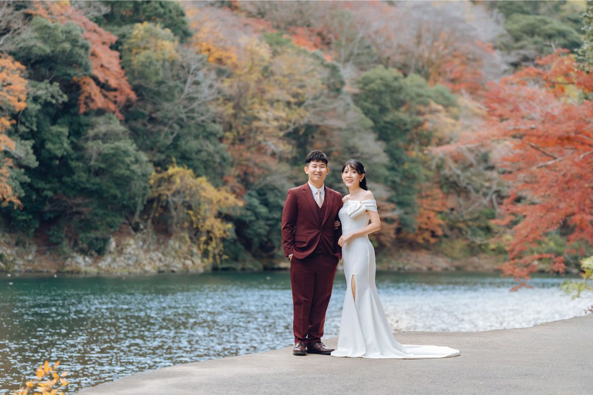 Japan Autumn Pre-Wedding Photoshoot at Arashiyama